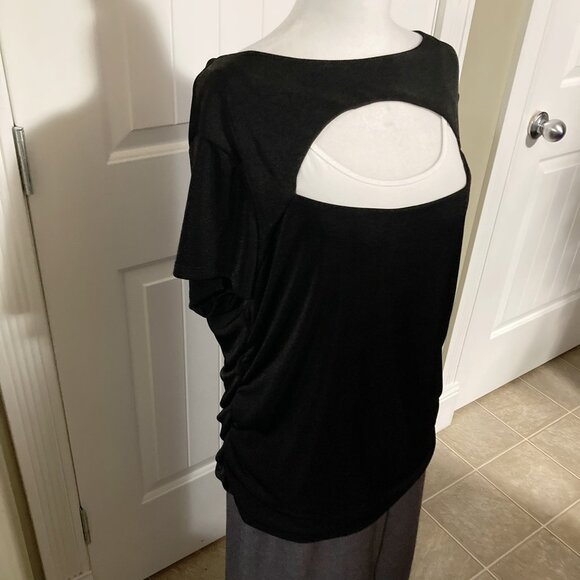 GRAND BEACH CLUB Black plus-size keyhole neckline short-sleeve top 2X XXL shirt - Picture 6 of 15